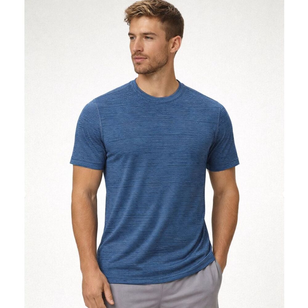 Lululemon Mens Blue Stripe Athletic Training Shirt Performance Gym Running Tee M